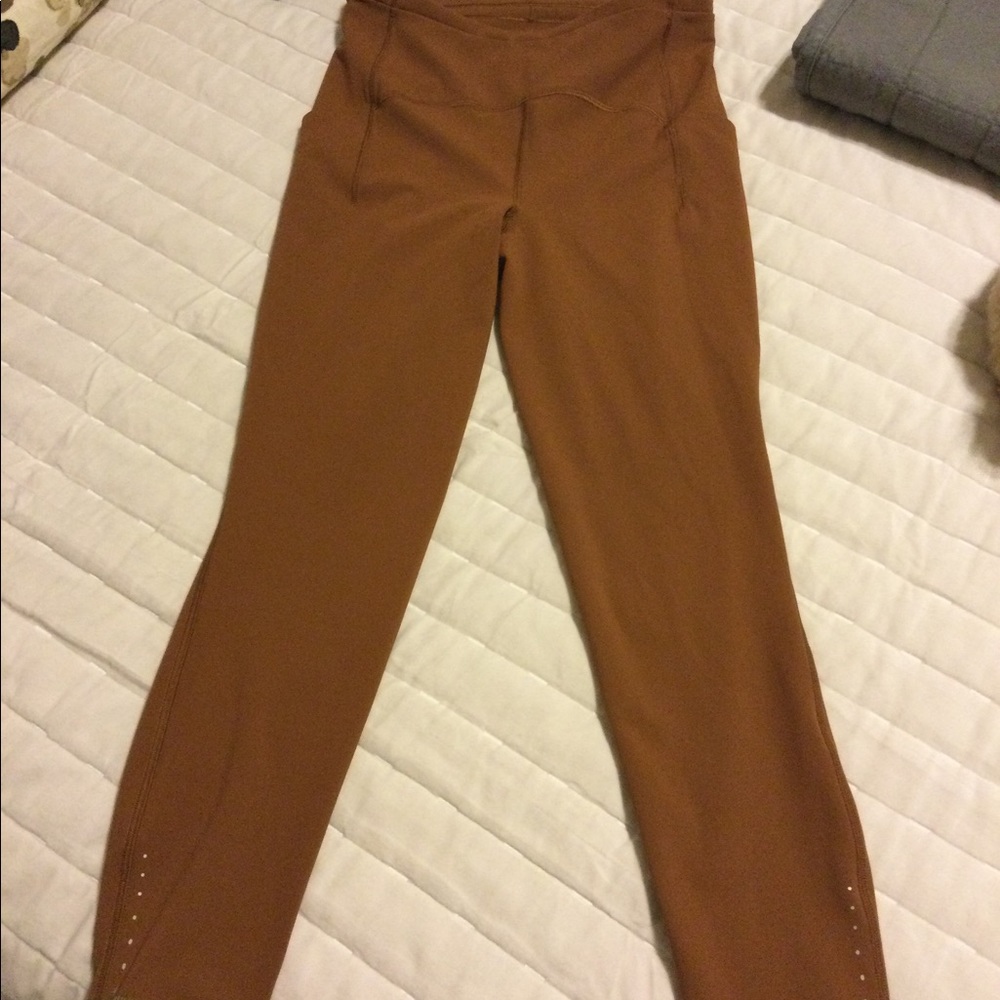 Lululemon tights size 6